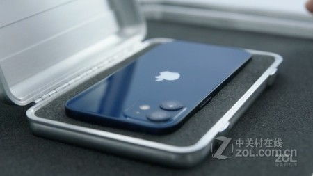 128G內存的蘋果iPhone 12藍色款僅售5499元，兼顧容量與品質的性價比之選